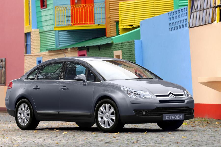  Citroen C4 Sedan 2008 года  (фото 20 из 75)